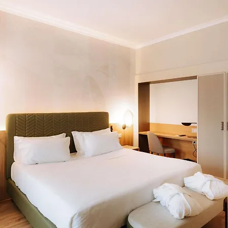 Hotell Mövenpick 4*