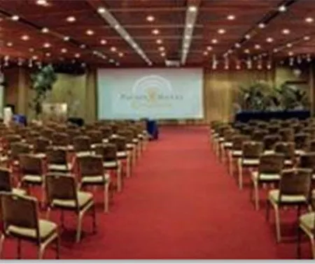 Hotel Moevenpick Bari