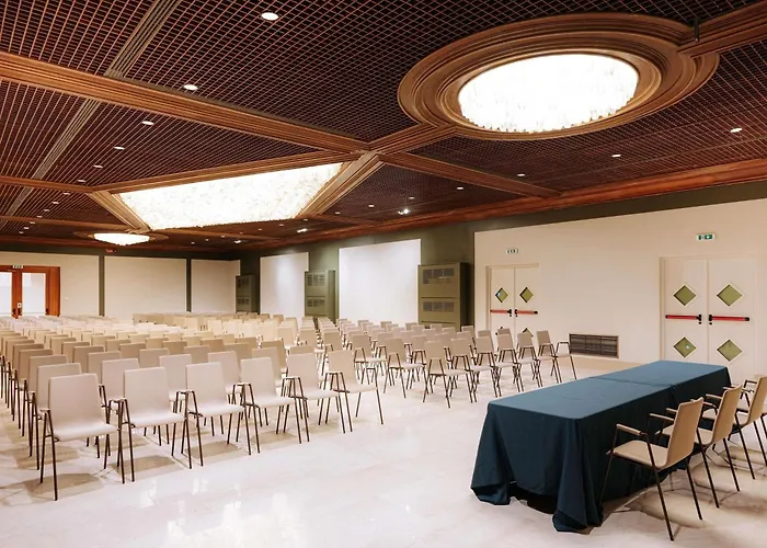 Mövenpick Hotell Bari