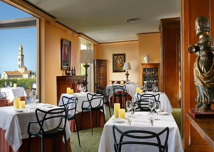 Mövenpick Hotell 4*