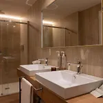 Moevenpick Готель Барі