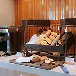 Готель Moevenpick Барі