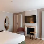 ホテル Moevenpick 4*