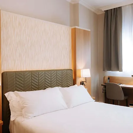 Hotel Moevenpick Bari
