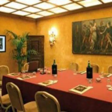 Hotel Moevenpick Hotel Bari 4*