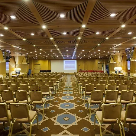 Palace 4*