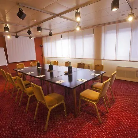 Hotel Moevenpick 4*