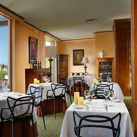 Moevenpick Hotel Bari Hotel 4*
